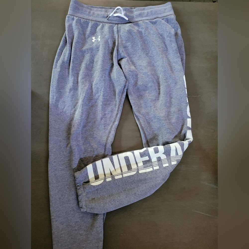 Under Armour drawstring sweatpants